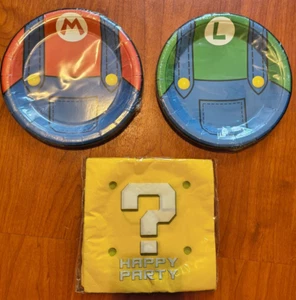 Super Mario Bros 40 Piece Birthday Set 20 7 in Plates 20 Napkins Nintendo - Picture 1 of 1