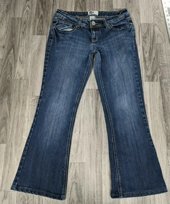 SO Juniors Size 5 Embroidered Bold Stitching Buttoned Pockets Medium Wash Jeans - Image 1 of 4