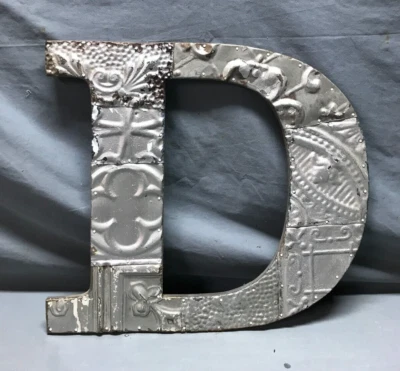 Techo de hojalata decorativo salvamento 16" retazos metal plateado de colección letra D 1787-24B Foto 1 de 4