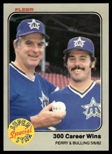 1983 Fleer #630 300 Career Wins (Gaylord Perry / Terry Bulling) - Picture 1 of 2