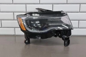 17-21 Jeep Grand Cherokee Front Right HID OEM Headlight Lamp W/ Black Bezel - Foto 1 di 15