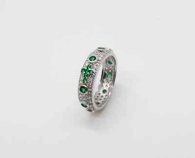 ANELLO ROSARIO CON ZIRCONI BIANCHI E VERDE IN ARGENTO 925 RODIATO IN ORO BIANCO - Immagine 1 di 2