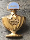 PINS PIN?UP BADGE BROCHE GUERLAIN SHALIMAR  PARFUM QUALIT ARTHUS BERTRAND