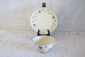 HOMER LAUGHLIN AMERICAN VOGUE RAMBLER ROSE EGGSHELL GEORGIAN Cups Saucers 2 each - Picture 1 of 9