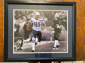 Aaron Hernandez Signed 16x20 Photo Psa Dna Coa Patriots Autographed - Picture 1 of 11