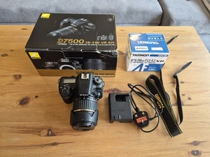 Nikon D7500 fotocamera reflex digitale con obiettivo AF 18-200mm - ottima - spedizione veloce! - Foto 1 di 21