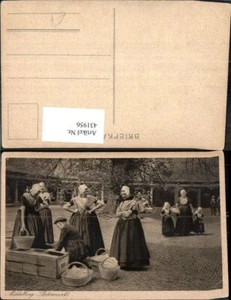 431956,Frauen Mann Kinder Middelburg Botermarkt Markt Trachten Niederlande - Picture 1 of 1