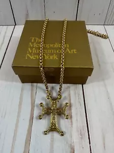 Colgante de cruz con collar del Museo Metropolitano de Arte San Simeón - Imagen 1 de 11