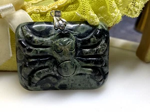 Vintage Sterling Silver Pendant 925 Kambaba Jasper Carved Stone Spider Motive - Picture 1 of 10
