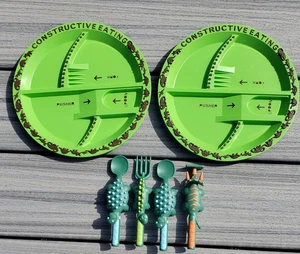 Constructive Eating 2 Green Dinosaur Plates And 4 Utensils, Feed Kids Creatively - Picture 1 of 4