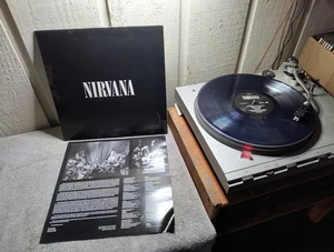 Nirvana - Selbstbetitelte LP exklusives rauchfarbenes Vinyl sehr guter Zustand + - Bild 1 von 13