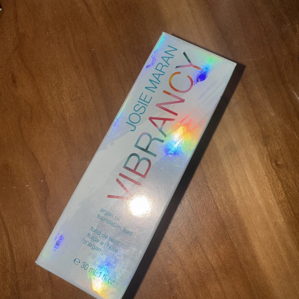 Josie Maran Vibrancy Argan Oil Foundation Fluid Unstoppable Rg85 - 1 FL Oz