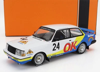 Volvo 240 Turbo Team Beckers #24 Nrburgring 1985 a escala 1:18 de IXO Foto 1 de 2