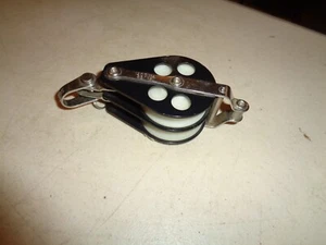 Schaefer Aluminum #404 Double Block Pully , 1-7/8", 3/8" dia. Rope - Marine/Sail - Picture 1 of 7