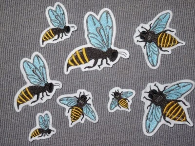 HANDMADE BY KNUDDELBUNT Biene in 2 Varianten Applikation Handmade Aufnäher Bee Bienchen