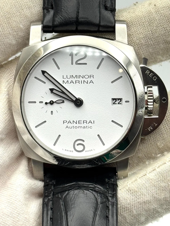 eBay Live - Panerai Luminor Quaranta 40mm White Dial PAM01371 Unworn 10/2025 - Image 1 of 1