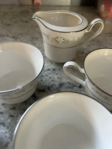 Vintage Noritake China Footed Tea Coffee Cup Heather Pattern 7548 Midcentury Mod - Picture 1 of 4