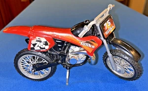 Tonka Giocattolo Plastica Motocross Dirtbike Moto Rosso n. 75 plastica - Foto 1 di 11