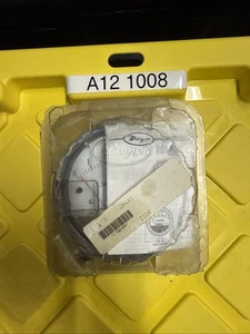 DWYER 2006 Pressure Gauge,0 to 6 In H2O 1W485 - Picture 1 of 4