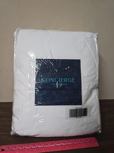 Concierge Collection Cool to Touch Down Alternative blanket Full/Queen White - Picture 1 of 3
