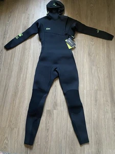 Neu mit Etikett Dakine Malama Herren Neoprenanzug mit durchgehender Kapuze Größe L 4/3 mm kostenloser Reißverschluss - Bild 1 von 12