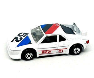 Matchbox International 52 BMW M1 in bianco, nero, blu, rosso "52" tampo, come nuovo! - Foto 1 di 3