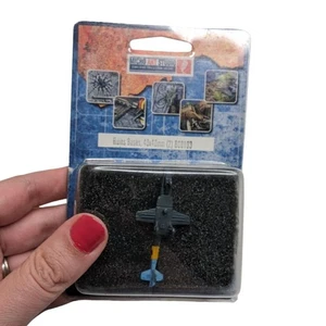 Micro Art Studio Ruins Bases Flugzeug Airplane Figur - Bild 1 von 3