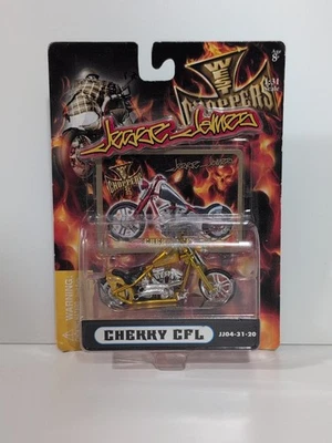 RARO escala 1:31 Jesse James West Coast Choppers DORADO cereza CFL JJ04-31-20 Foto 1 de 4