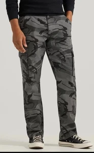 Wrangler Mens Stretch Taper Leg Regular Fit Cargo Pant Gray Camo Size 40 x 31 in - Picture 1 of 12