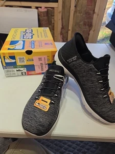 Women's Skechers Summits Dazzling Haze Slip-Ins Sneakers, Black/White, 6 Wide - Picture 1 of 11