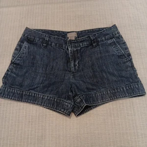 Gap Jeans Micro Shorts Womens Sz 6 Denim Low Rise School Beach Travel - Picture 1 of 5