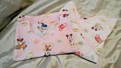Blusa Médica Nueva Sin Etiquetas Talla L Disney Mickey Minnie Mouse para Hornear 2 Bolsillos con Top Extra Foto 1 de 4