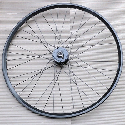 28" VR mit Felge ZAC 2000 Disc Shimano Nabendynamo DH-3D32-QR 6 Loch DT Speiche - Bild 1 von 4