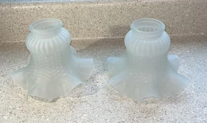H219~ 2 Milchglas Kugel gekräuselt Jakobsmuschel Tulpe Deckenventilator Lampe Lampenschirm - Bild 1 von 4