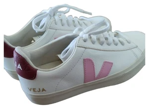 Veja Sneakers Size Women's 7 (38 EU) #7329 - Picture 1 of 4