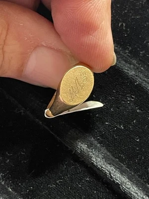 Gold Signet Ring 10KT Antique Size 7 - Image 1 of 4