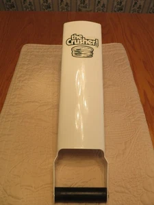 Compactador de latas de aluminio “The Crusher” trituradora de latas de alta resistencia de colección, blanco, usado - Imagen 1 de 24