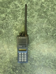 Radio bidireccional Motorola MTS 2000 con antena VHF - sin batería - Imagen 1 de 7