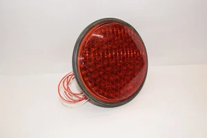 (New) DIALIGHT, 434-1110-008 120Vac, 7.6V Red, 8" Led Traffic Signal Stop Light - Picture 1 of 4