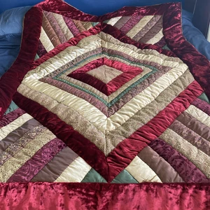 M&S Bedspread Single Quilted reds golds plush tapestry style - Picture 1 of 9