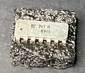 Raytheon Rc741d High Gain Monolithic Operational Amplifier 14-Pin Vintage Chip - Picture 1 of 2