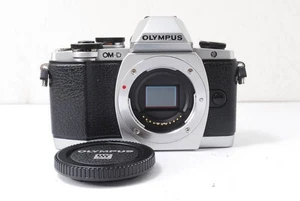 OLYMPUS OM-D E-M10 body Working - Picture 1 of 9