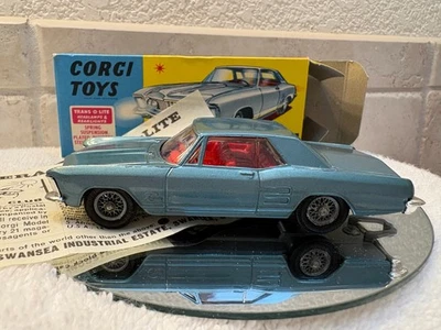 DE COLECCIÓN CORGI BUICK RIVIERA 245 - FUNDIDO A PRESIÓN 1:43 HECHO EN GT BRITAIN BUEN ESTADO Foto 1 de 4