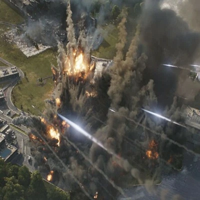 1/6º MCU Marvel Avengers Compuesto Destruido IKEA Detolf 15x15 Diorama Telón de Fondo Foto 1 de 4