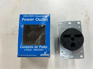 Salida Leviton 30 amp 250 voltios NEMA 6-30R 5372 - Imagen 1 de 1