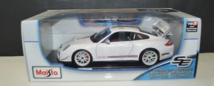 Porsche 911 GT3 RS 4.0 White Maisto 1/18 Die-Cast - Picture 1 of 6