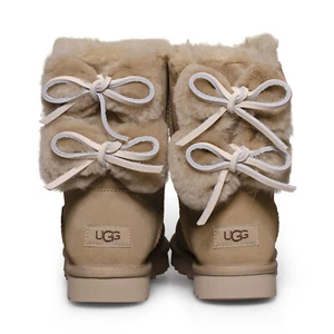 UGG CLASSIC DOUBLE BOW SHORT MUSTARD SEED SUEDE WOMEN'S BOOTS SIZE US 5 NEW - Picture 1 of 6