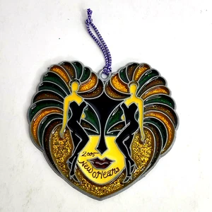 New Orleans Enamel on Metal Ornament Showgirls Mardi Gras Mask 2005 - Picture 1 of 4