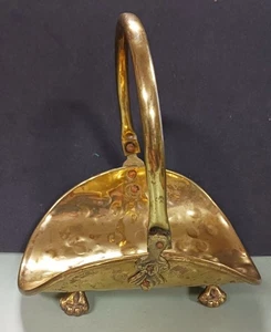 Vintage Mini Brass Hammered Basket - Picture 1 of 13