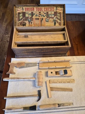 Vintage Bliss Union Tool Chest For Boys No. 90 B; with tools - Image 1 of 3